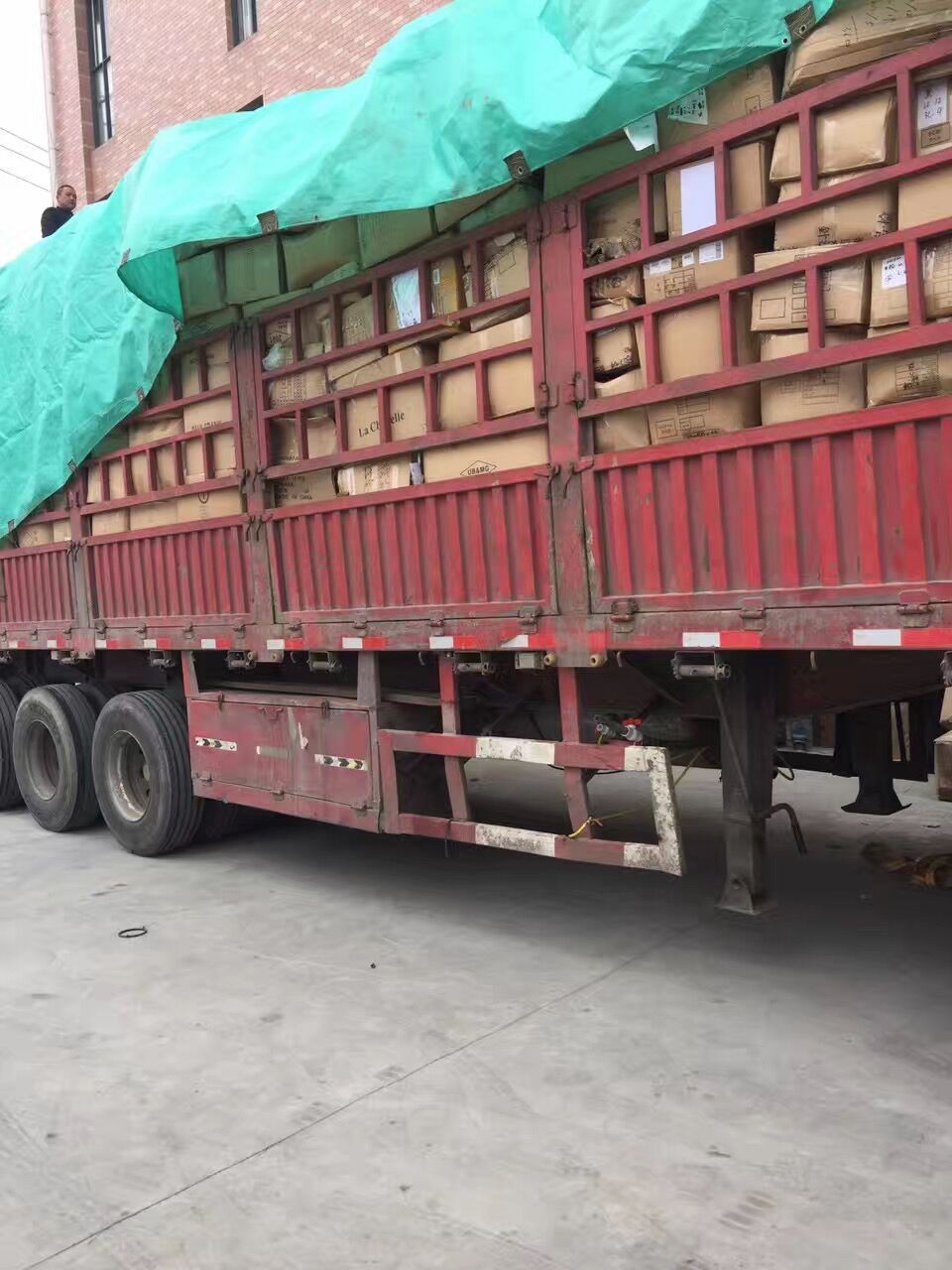 大观收购库存纽扣厂家-专业服务