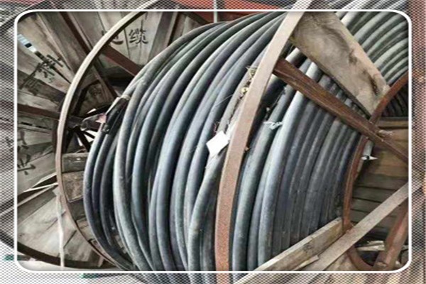 白云鄂博矿通讯馈线回收多少钱一米【冀同旺回收】