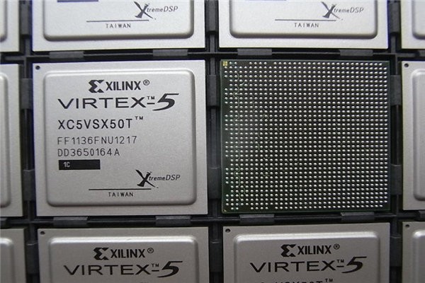 IC库存回收XC7VX980T-1FF1928I收原装XQVR1000-2BG560N