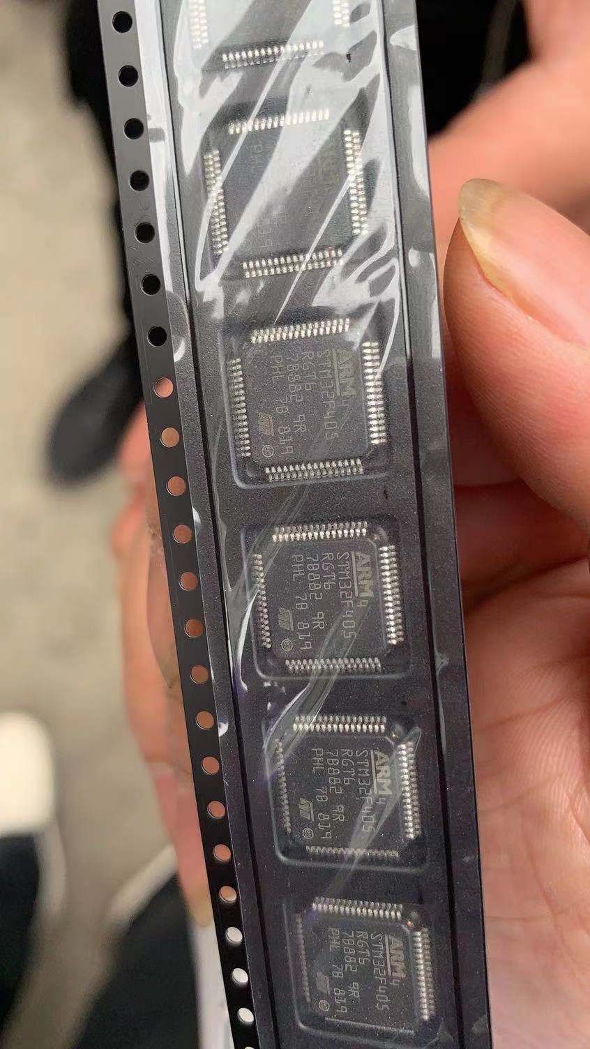 上海电子芯片回收厂家辉熠尔电子-