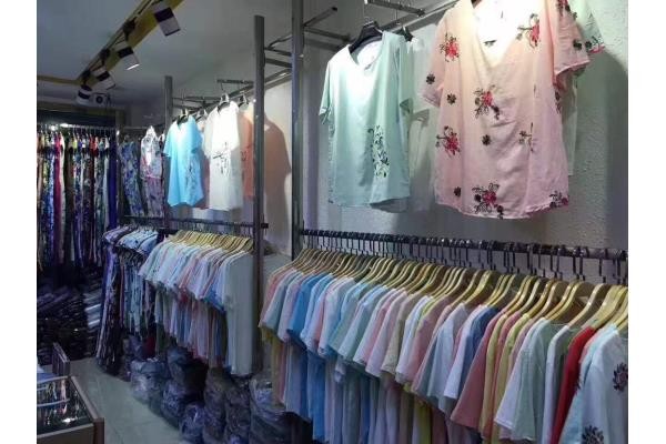 深圳宝安区回收库存新衣服【多少钱一件】