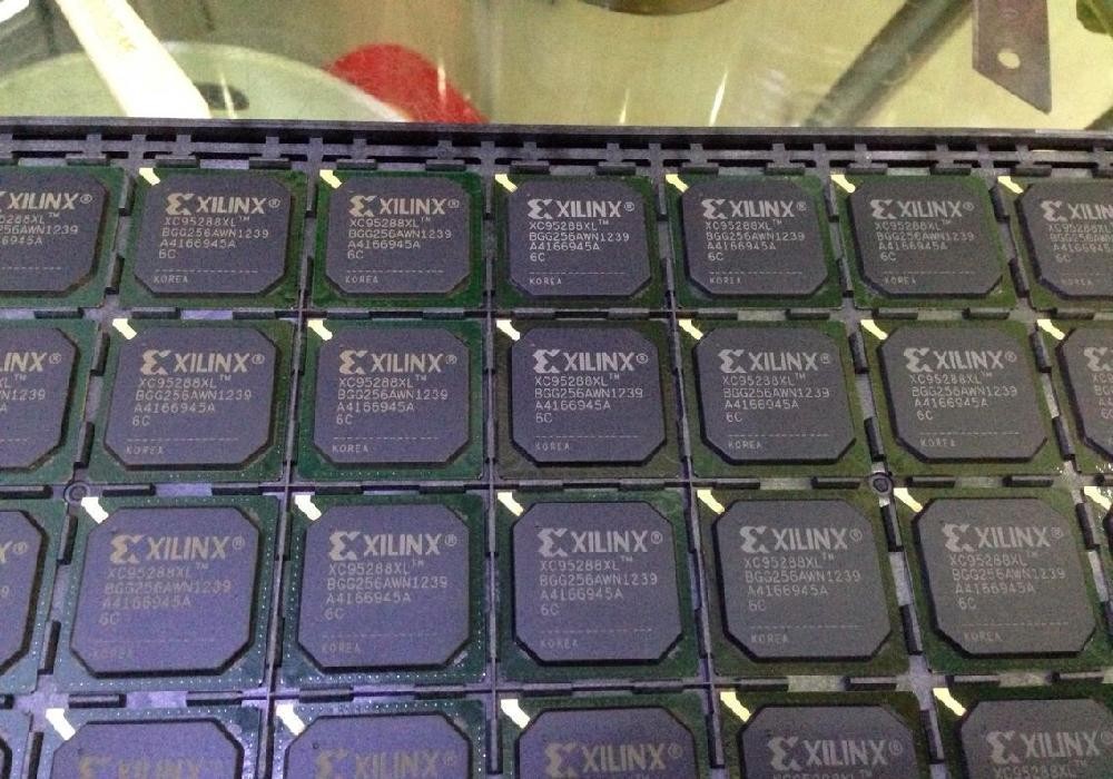 不限深圳南山区回收各种屏幕报价型号不限