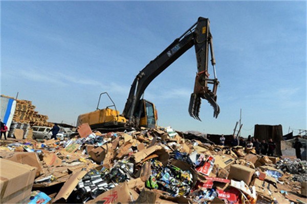 上海浦东新区承包固废处理有资质企业/回收工地废料